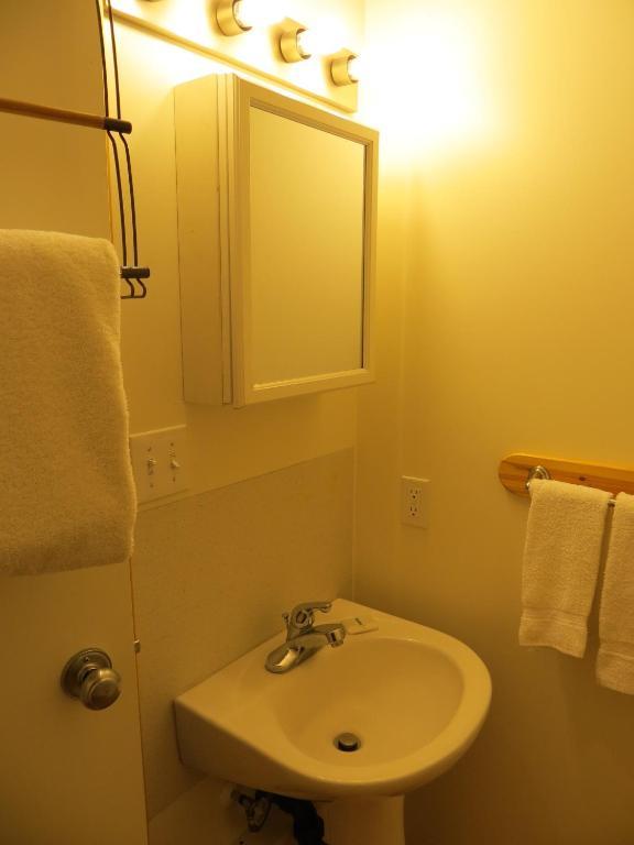 Fort Motel Fort Macleod Szoba fotó
